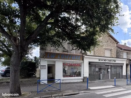 immeuble 8 pièces 200 m²