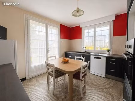 maison de ville 8 pièces 140 m²