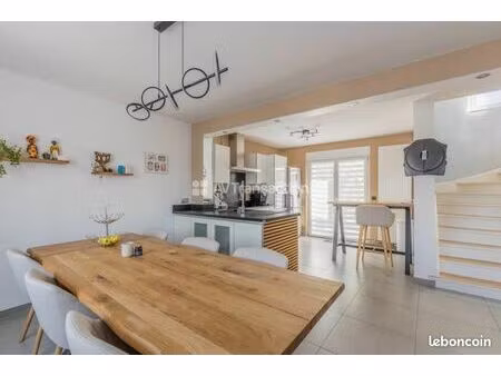 maison 5 pièces 85 m²
