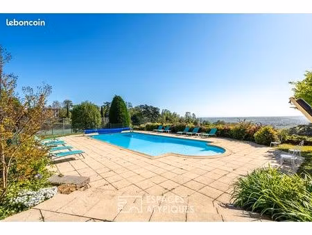 appartement 4 pièces 129 m²