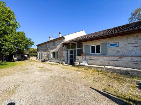 maison 8 pièces 340 m²