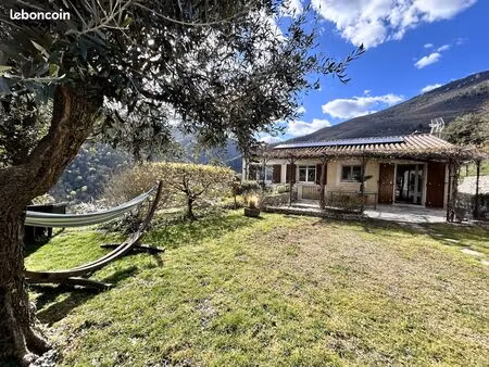 propriété 7 pièces 164 m²