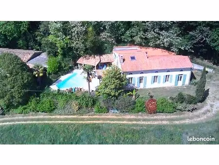 maison 9 pièces 283 m²