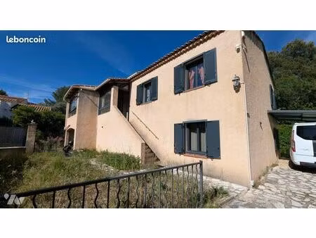 villa 6 pièces 137 m²