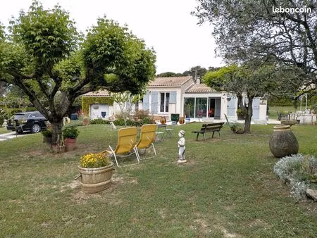 villa 4 pièces 90 m²
