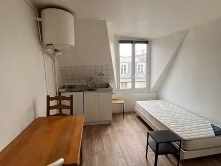 charmant studio meublé
