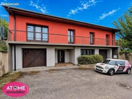 maison 6 pièces 243 m²