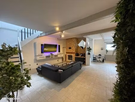 maison t3 centre ville blois 105m2