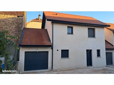 maison neuve 4 pièces avec jardin