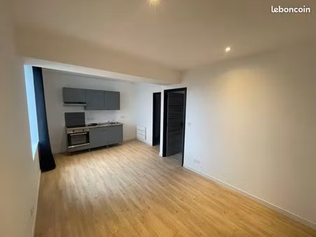 loue t2 centre bourg