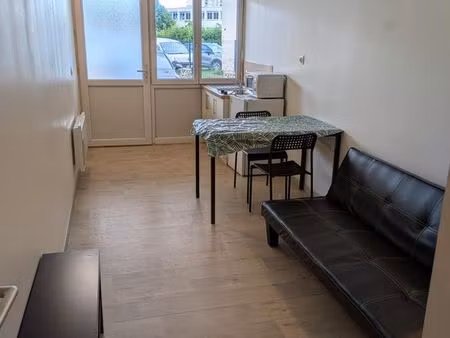 t2 meublé 30m² dans petite résidence  0 de frais d’agence