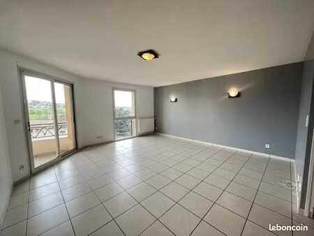 appartement 2 pièces 61 m²