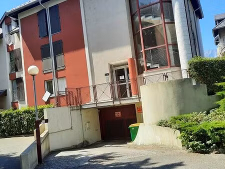 location garage ferme