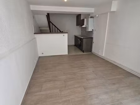 à louer – t3 bis rénové – 60 m² – 600 /mois