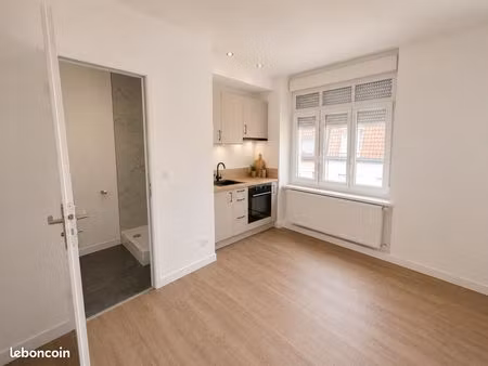 studio 1 pièce 30 m²