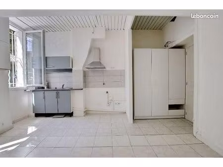 studio 1 pièce 21 m²