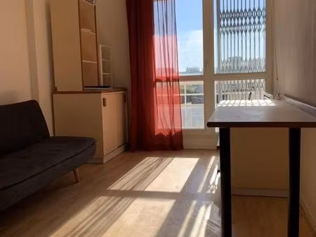 studio 1 pièce 18 m²