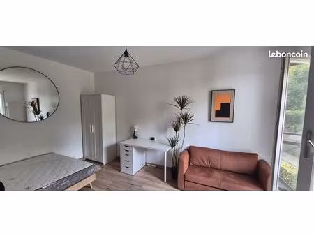 studio 1 pièce 29 m²