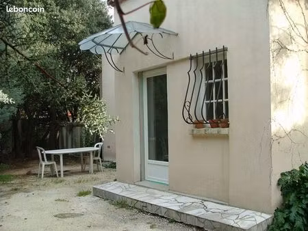 a castries (34160) charmant appartement t1 « meublé » 37 m2