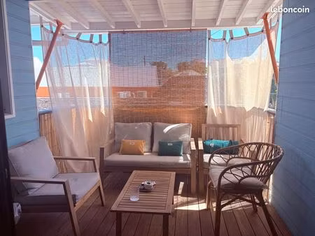 t3 st gilles les bains en duplex