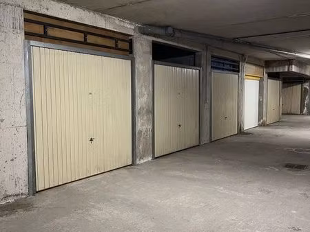 garage à louer