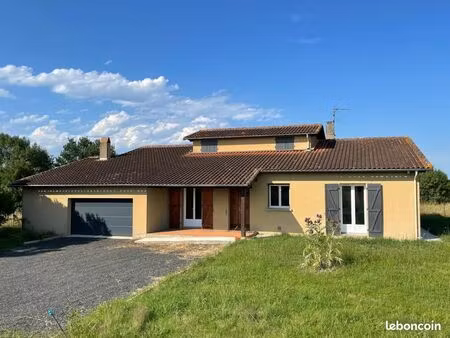 maison 5 pièces 212 m²