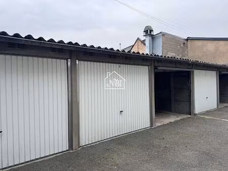 location garage box et parking à laval (53000) : à louer / laval