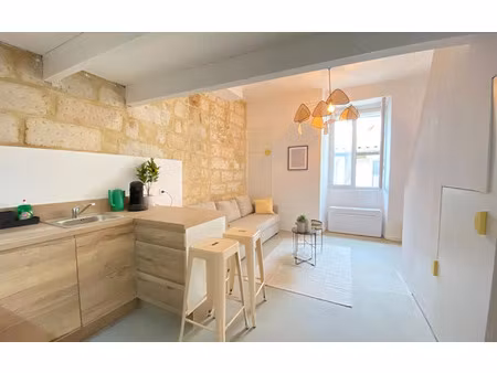 location appartement  m² t-2 à avignon  645 €