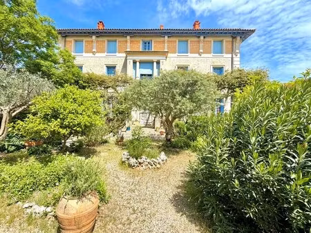 maison de luxe à vendre à pézenas : 1 100 000 € | 726m²