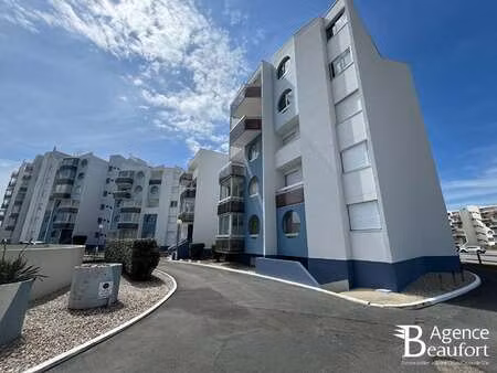 vente appartement 3 pièces bord de mer à saint-gilles-croix-de-vie (85800) : à vendre 3 pi