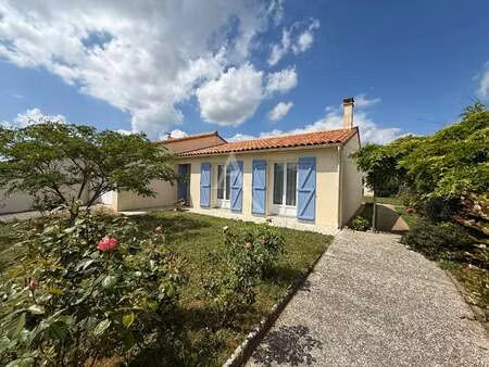 vente maison à champagné-les-marais (85450) : à vendre / 78m² champagné-les-marais