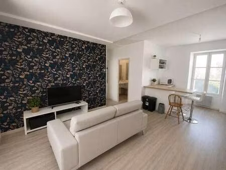 location appartement 3 pièces à guémené-penfao (44290) : à louer 3 pièces / 45m² guémené-p