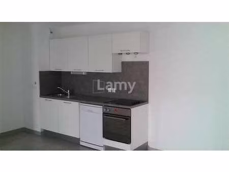 location appartement 3 pièces à nantes (44000) : à louer 3 pièces / 64m² nantes