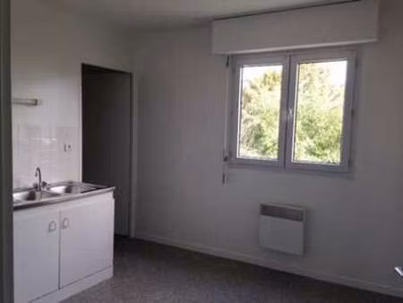 location appartement 3 pièces à nantes (44000) : à louer 3 pièces / 70m² nantes