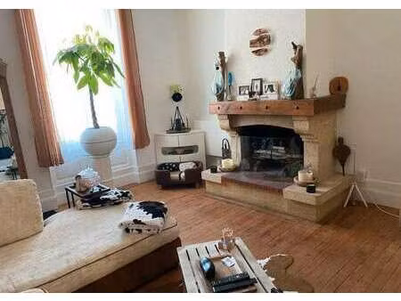 location maison au tourne (33550) : à louer / 121m² le tourne
