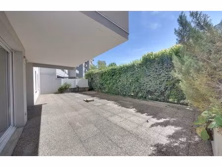 appartement 2 chambres avec terrasse et garage