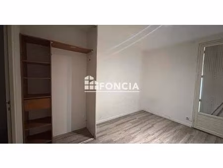 à vendre – investissement locatif – 3 studios de 17m2 avec balcons – secteur palissy à age