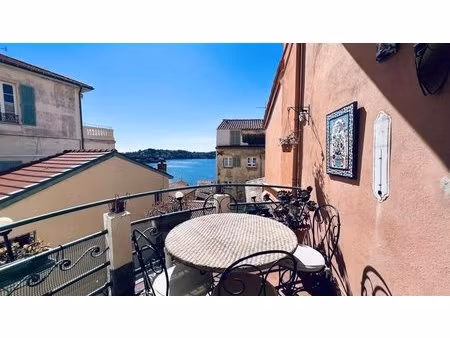 3 pièces vue mer à vendre - vieille ville