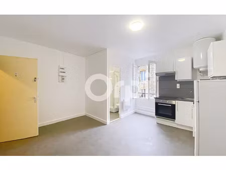 location appartement  m² t-2 à brive-la-gaillarde  365 €