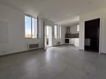 location appartement 3 pièces 47 m2 à clermont-l'hérault