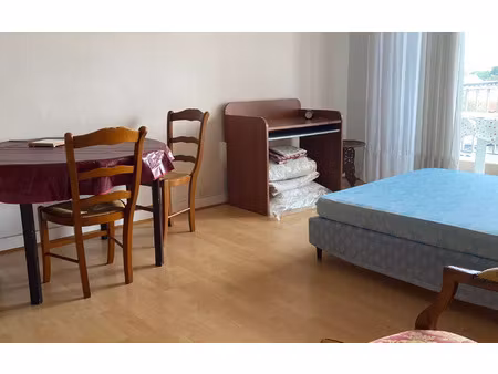 location appartement  m² t-1 à dax  475 €