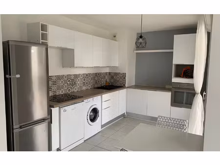 location appartement  58.66 m² t-3 à feyzin  970 €