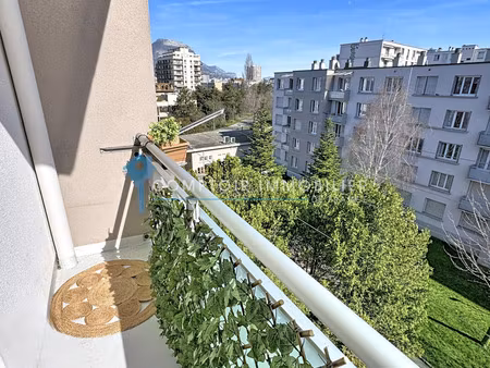 appartement 4pièce(s) 2chambre(s) 62 m² grenoble (38100)