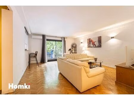appartement t3 de 81 m2 à marseille 13006  cours gouffé