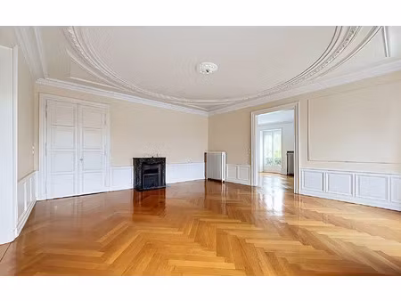 location appartement  212 m² t-4 à mulhouse  1 980 €