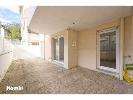appartement t2 de 53 m2 à saint-martin-le-vinoux 38950  place général de gaulle
