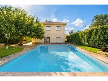 villa à réinventer à saint-priest revaison