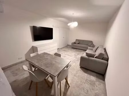 deux pièces de 50m² avec balcon de 7m²