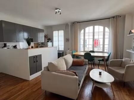 coup de cœur — 3p 57m² cachet 1900  voie privée  bécon courbevoie
