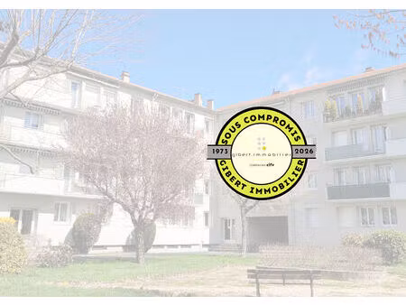 proche centre ville  f3 de 68 m² avec balcon et garage